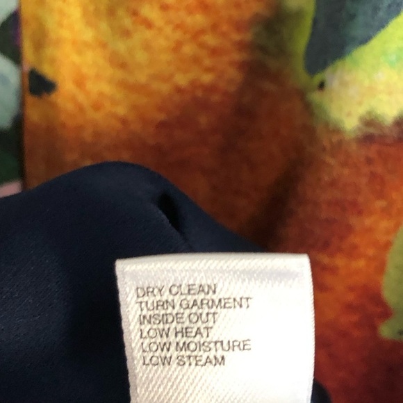 St. John Silk Shift Dress Floral Abstract Color-block Short Sleeve Size 10 - Picture 9 of 13